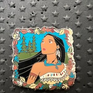 Disney 2022 Mystery Pin - Pocahontas